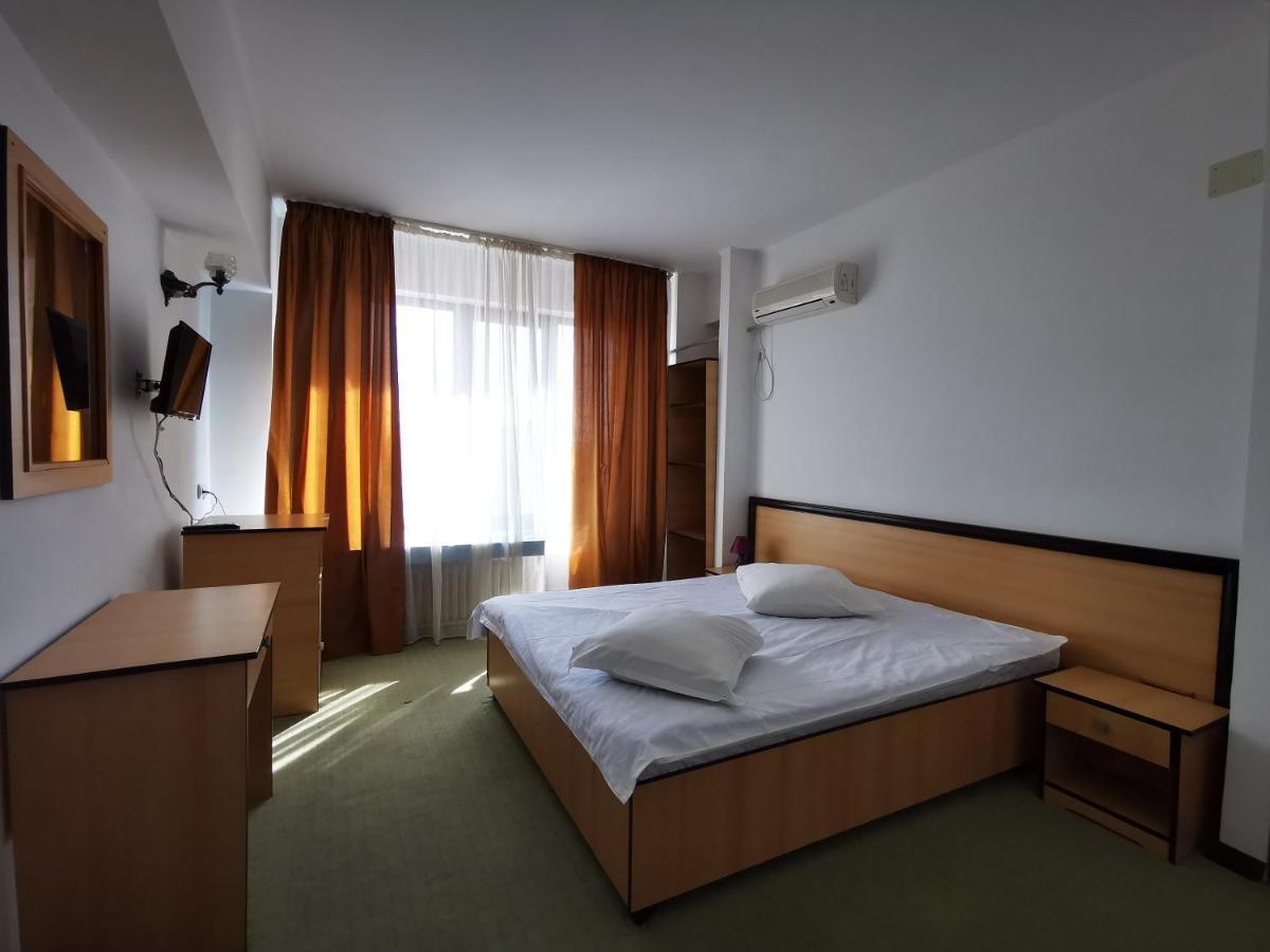 Hotel Unirea Focşani Extérieur photo